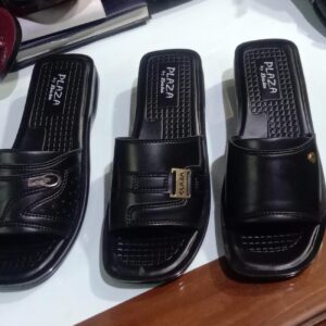 Plaza Premium Men's Comfort Slippers – Stylish Everyday Slides